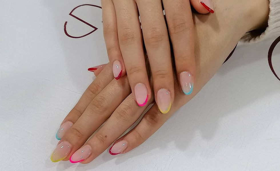 Uñas baby french: la tradicional manicura francesa con estilo minimalista