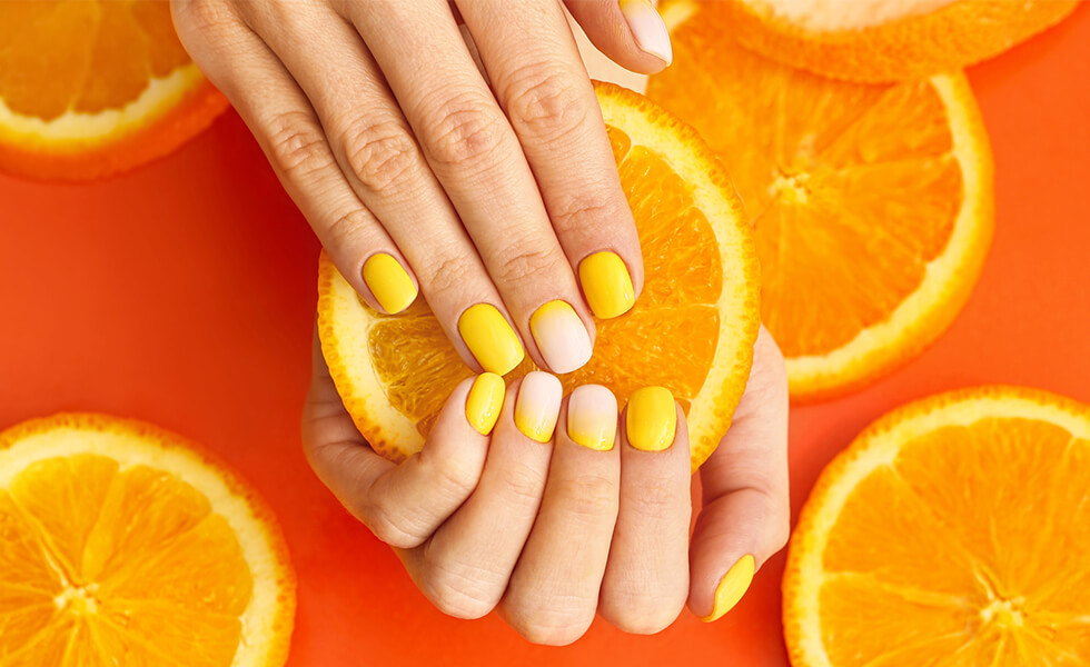 Sunset nails la manicura veraniega más chic