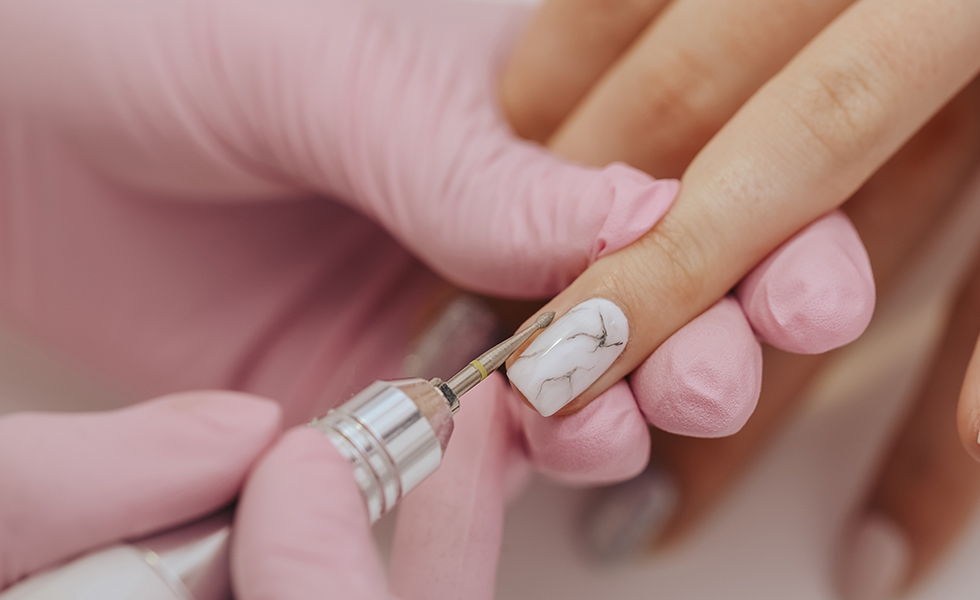 Uñas con acabado mármol trucos y consejos