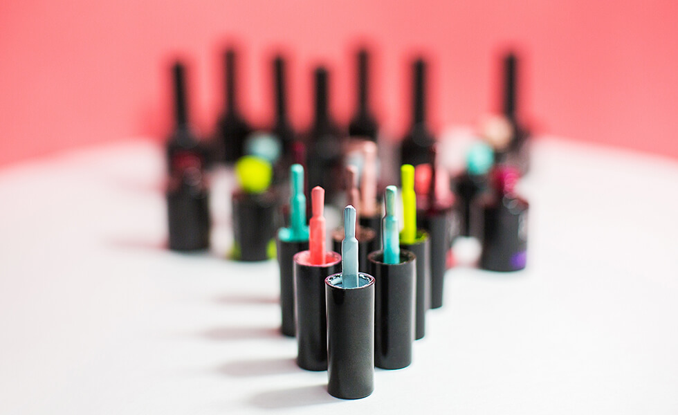 Uñas micro french de colores la moda en España