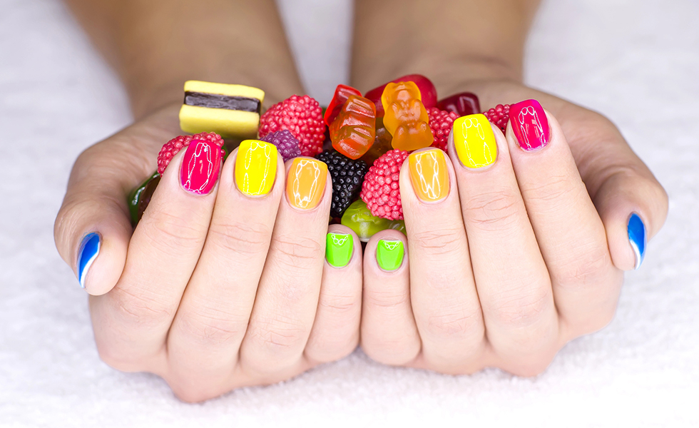 Uñas tutti-frutti el diseño de frutas en tus manos
